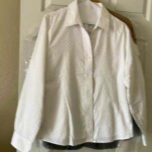 The perfect button down, long sleeve collared blouse